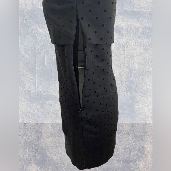 Tahari Arthur S. Levine Black Dress Size 2 - Picture 10 of 11